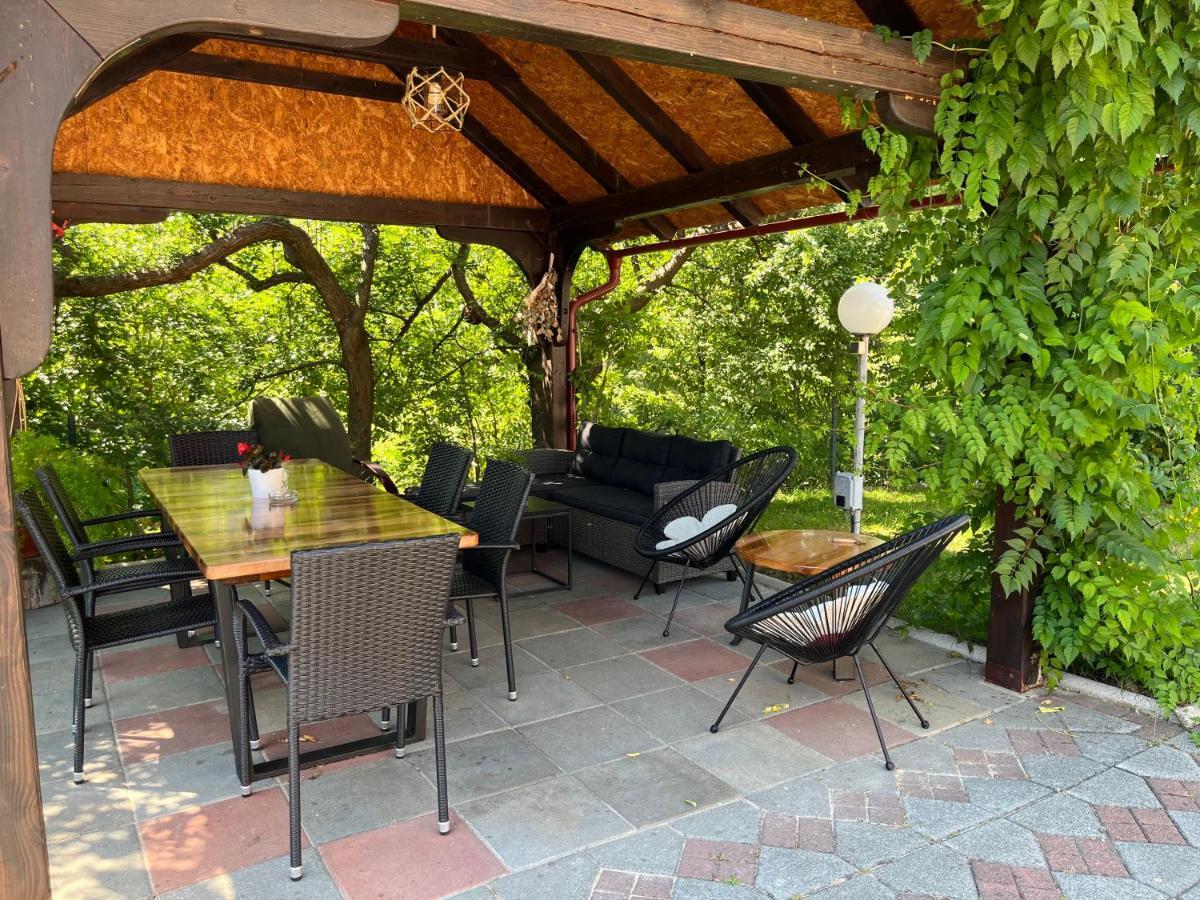 Guesthouse Hodak Selište Drežničko Exterior foto