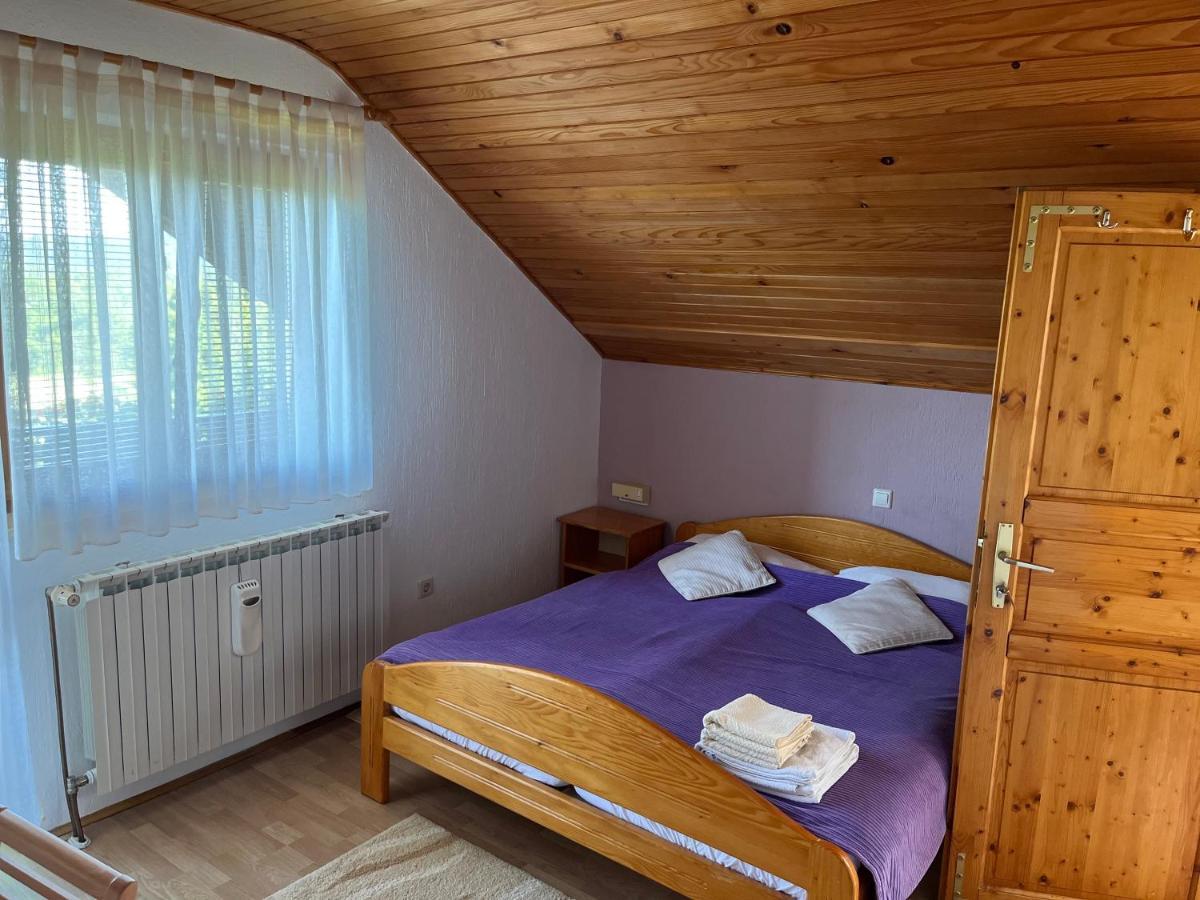 Guesthouse Hodak Selište Drežničko Exterior foto