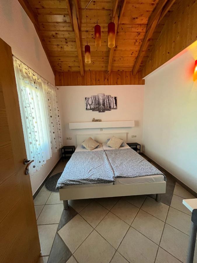 Guesthouse Hodak Selište Drežničko Exterior foto